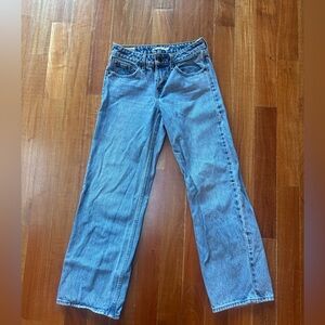 Light wash Levi's Premium Low Loose